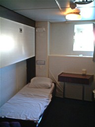 船内の寝室